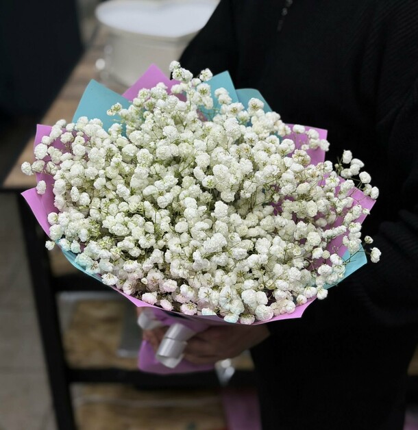 Букет живых цветов из белоснежных гипсофил 5 шт